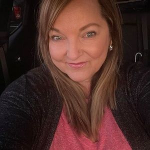 Meet your Posher, Tina